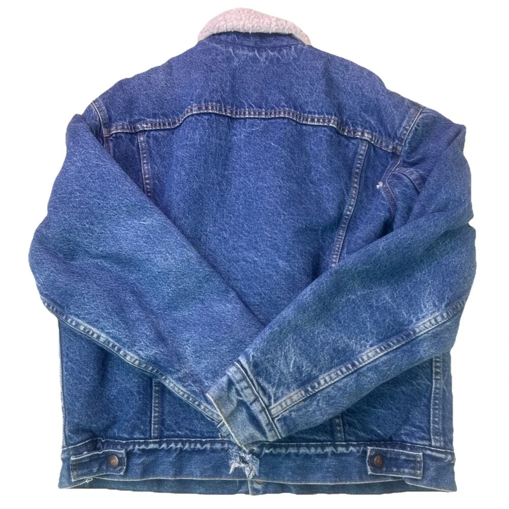 Vintage 80’s Levi’s Denim Sherpa Lined Trucker Jacket men’s size 42